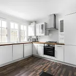 2Bd Kings Cross Authentic Accomodation